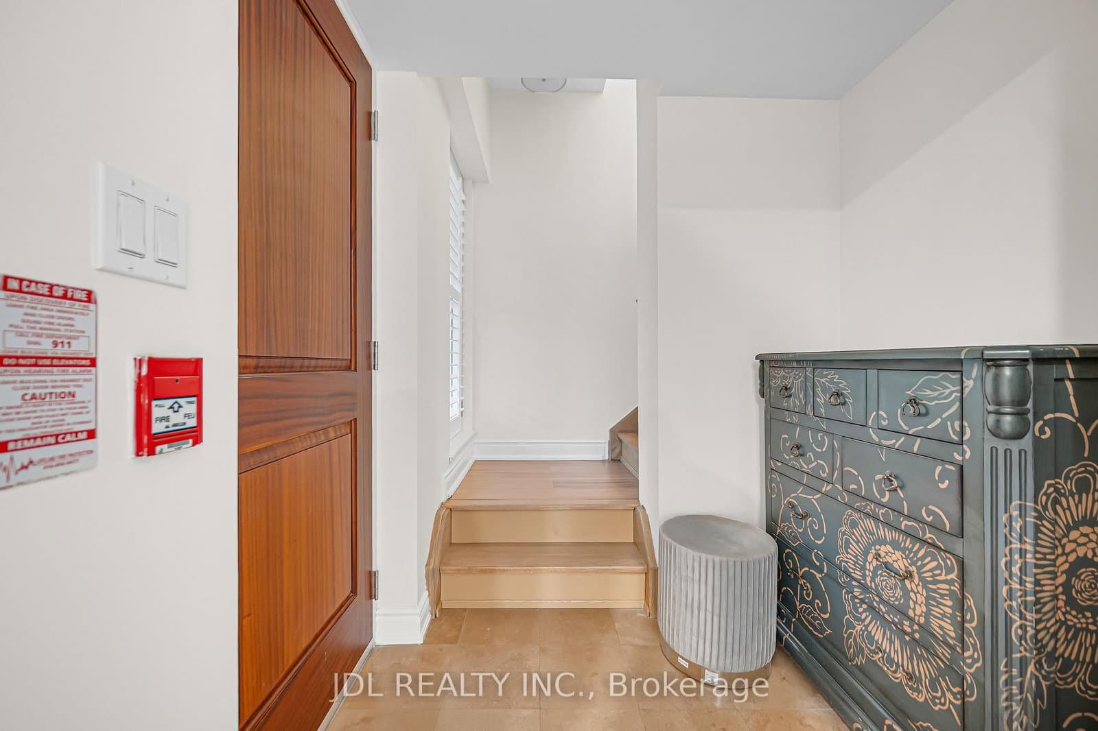 761 Bay Street, Unit TH07 thumbnail 2