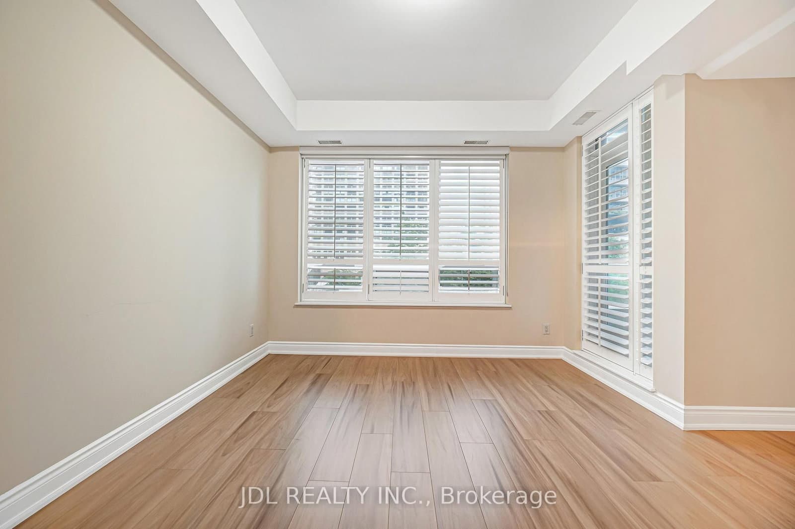761 Bay Street, Unit TH07 thumbnail 25