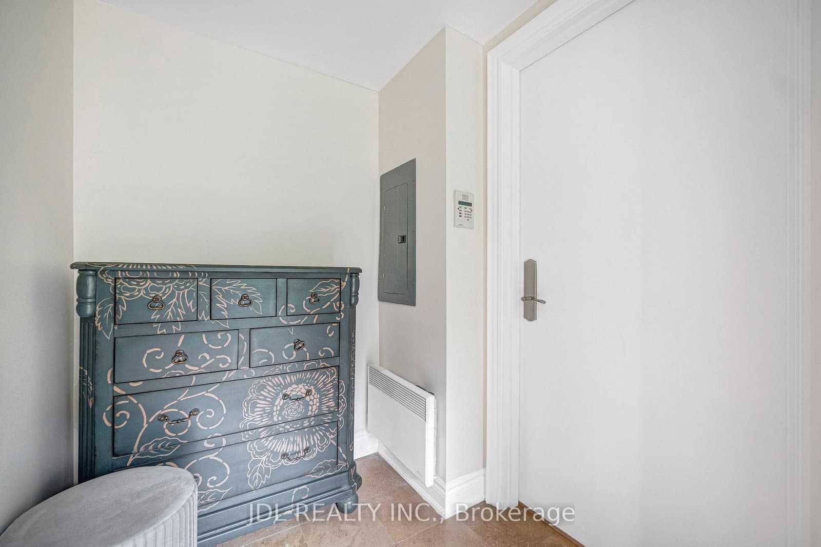 761 Bay Street, Unit TH07 thumbnail 3