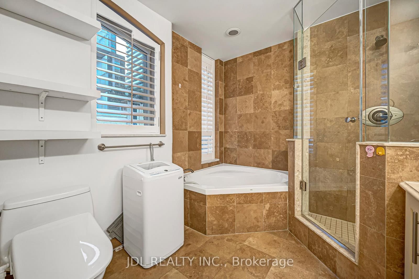 761 Bay Street, Unit TH07 thumbnail 35