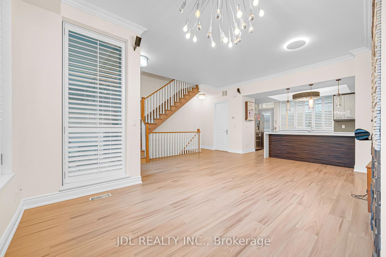 761 Bay Street, Unit TH07 thumbnail 7