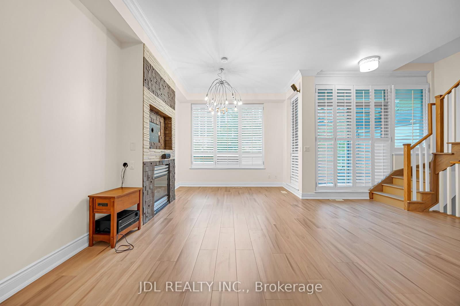 761 Bay Street, Unit TH07 thumbnail 9