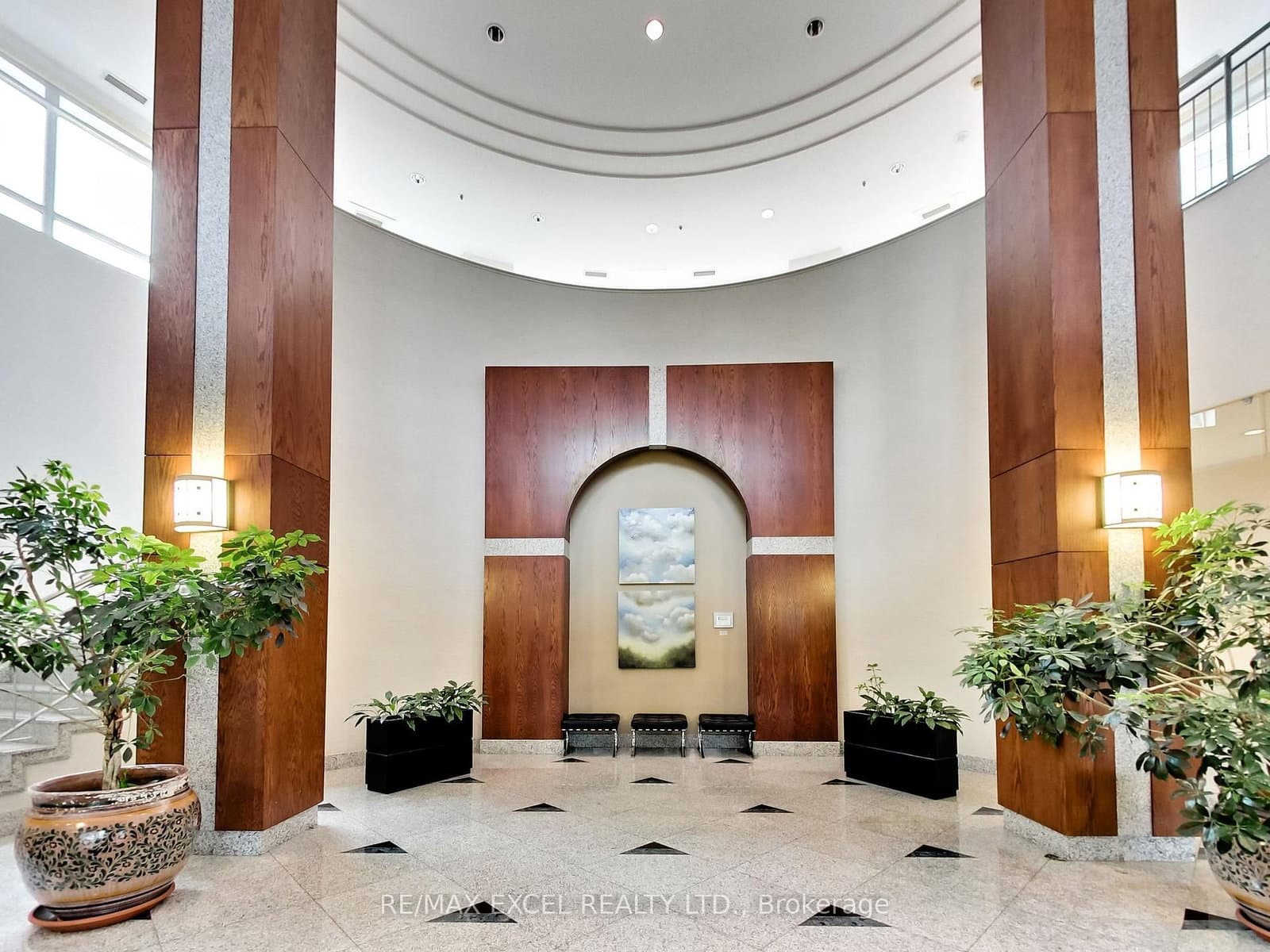 18 Harrison Garden Boulevard, Unit 1409 thumbnail 5