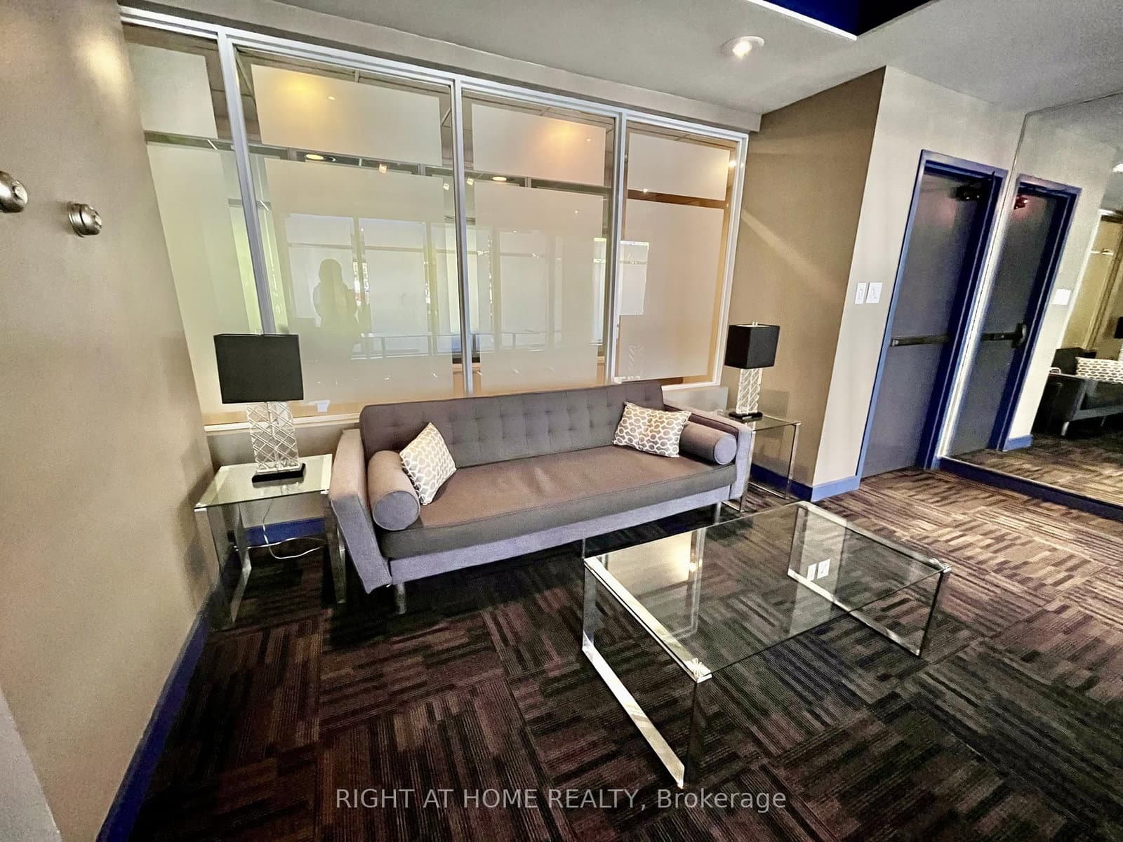 25 Maitland Street W, Unit 1001 thumbnail 23