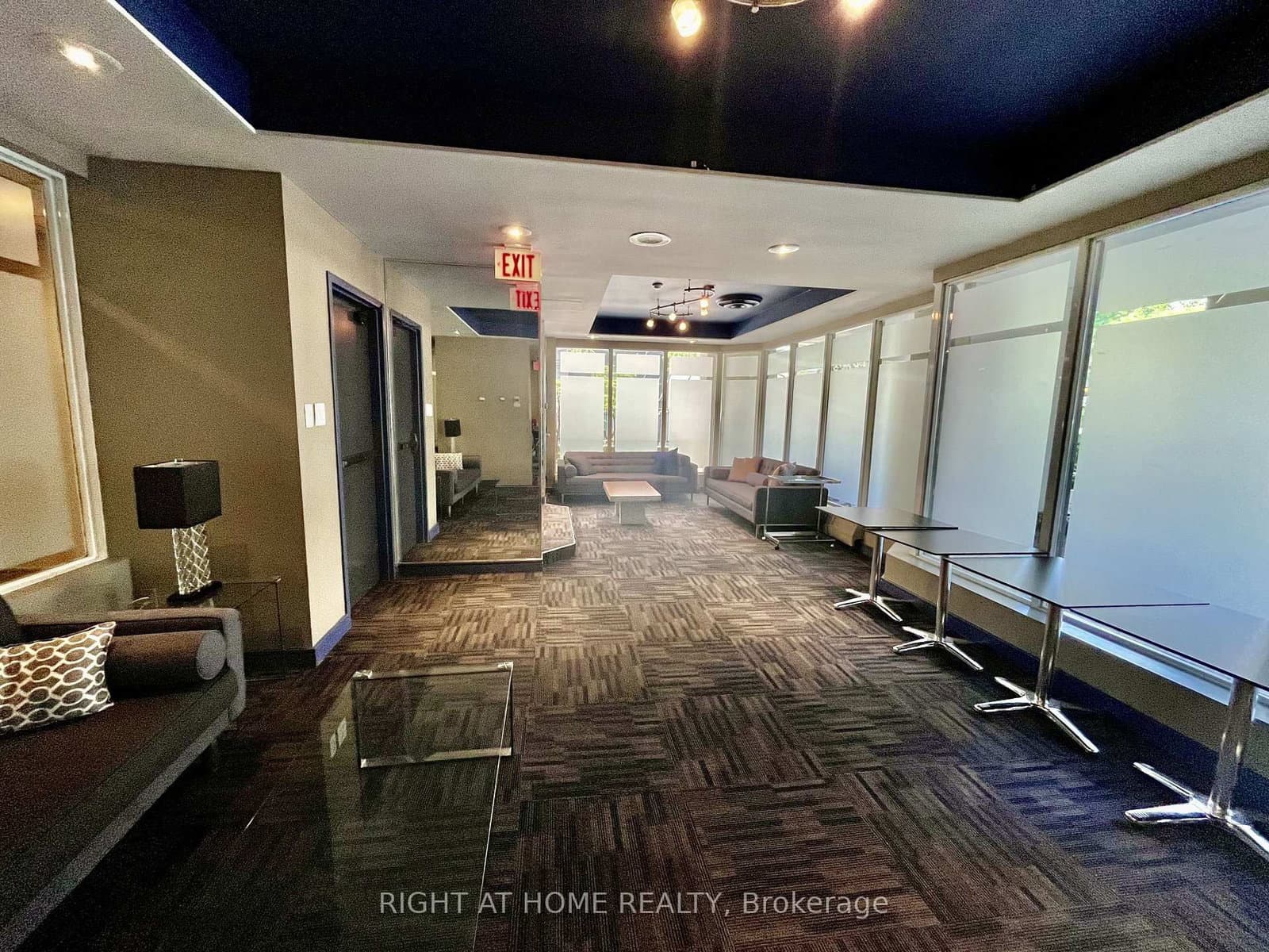 25 Maitland Street W, Unit 1001 thumbnail 24