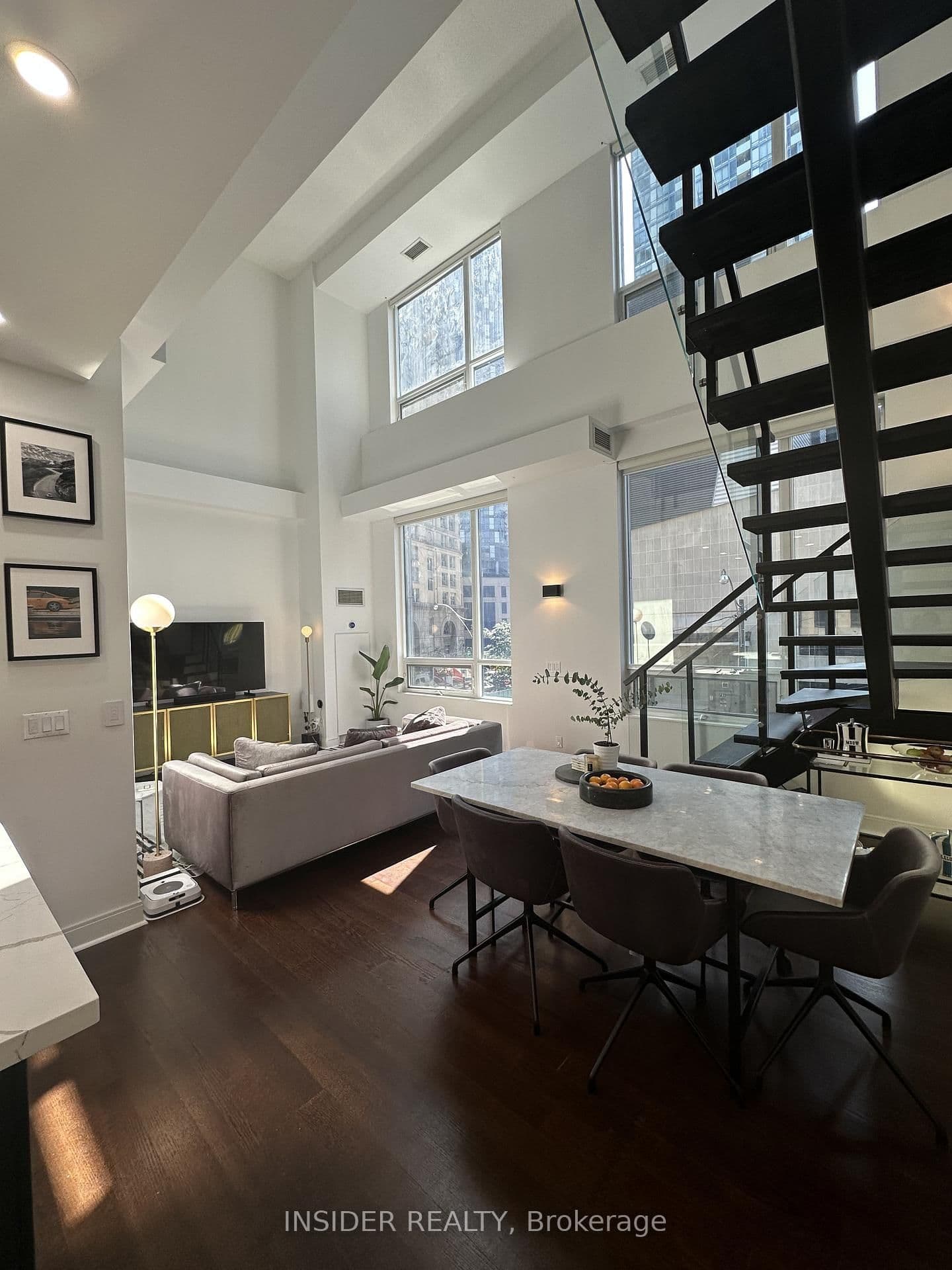 1 Scott Street, Unit 203 thumbnail 2