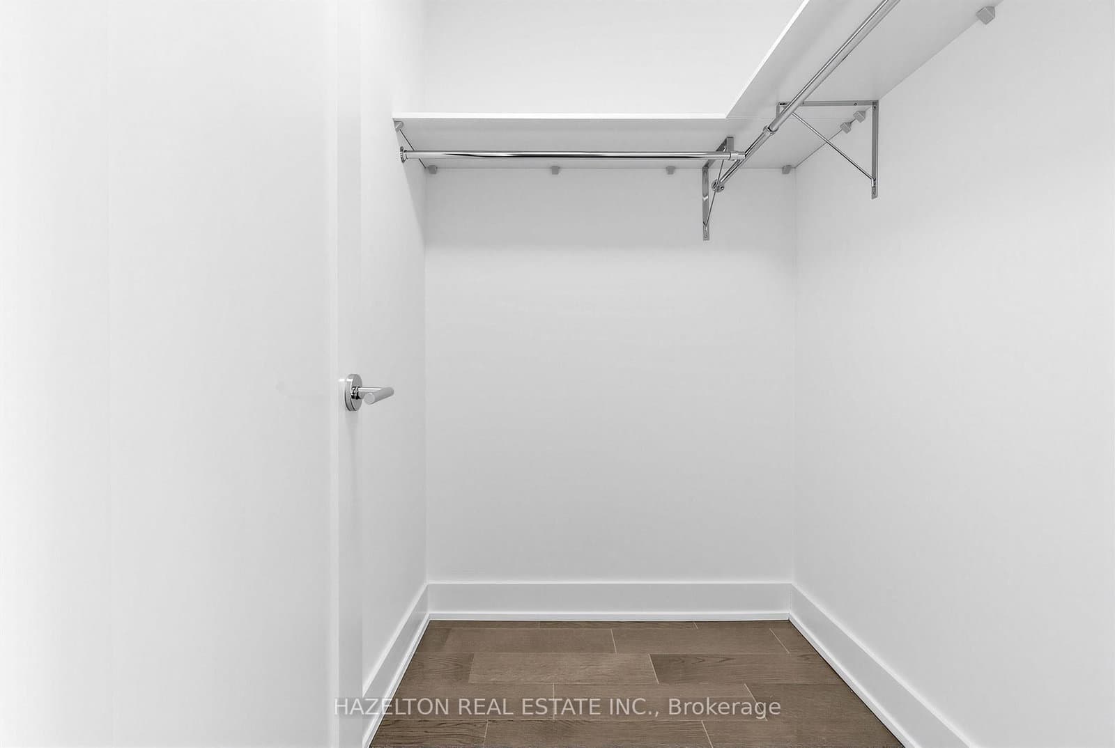 8 Manor Road W, Unit 711 thumbnail 15