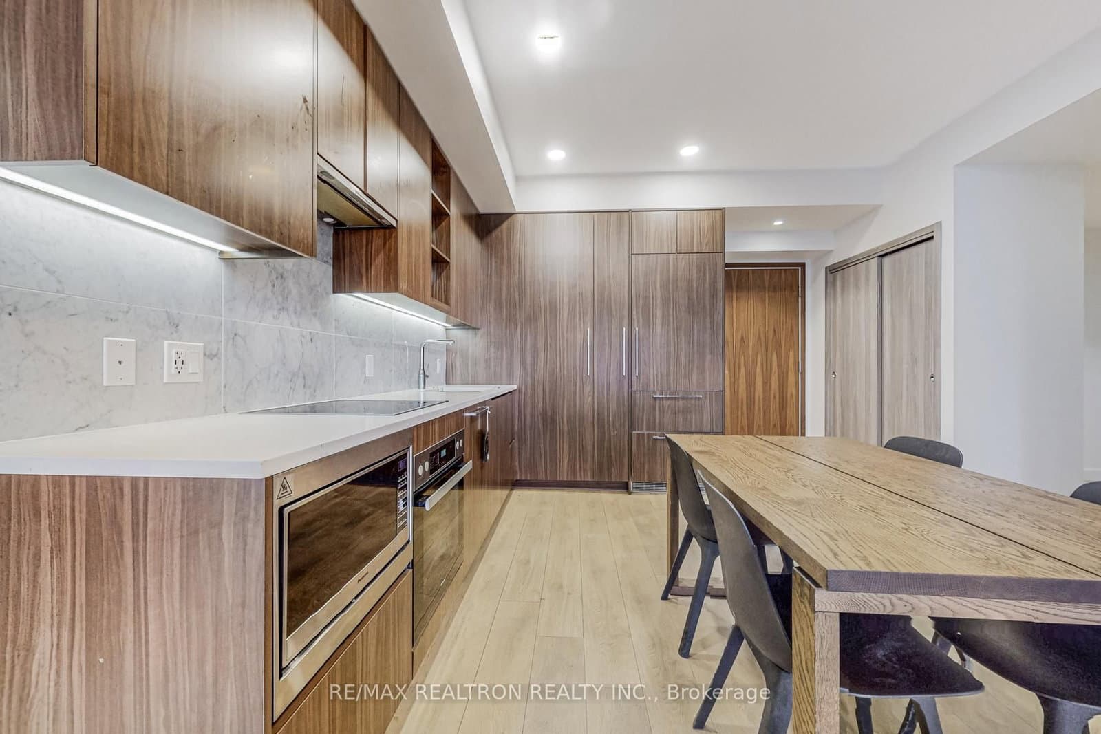 85 Mcmahon Drive, Unit 3106 thumbnail 10