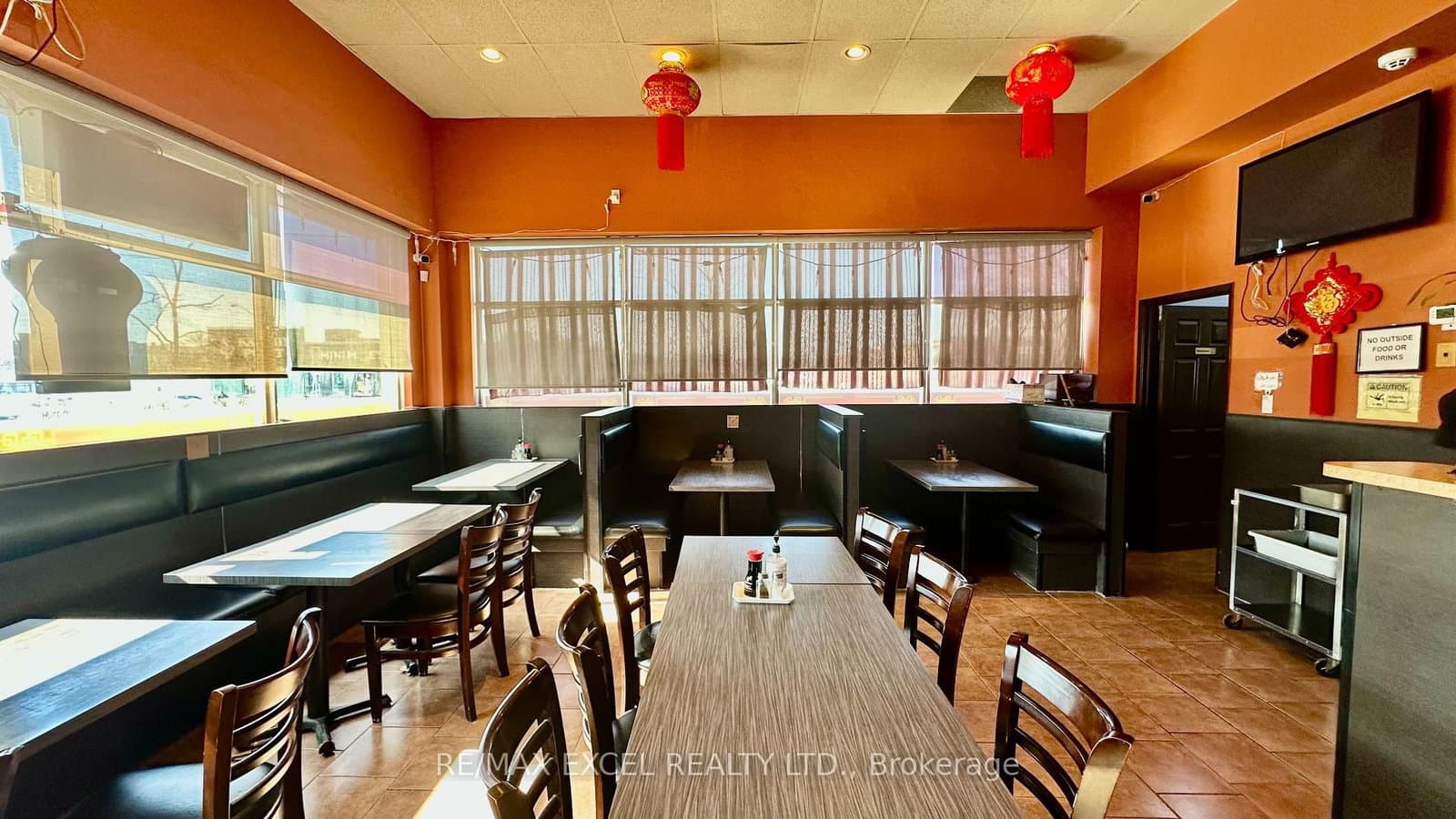 62 Overlea Boulevard, Unit 8 thumbnail 2