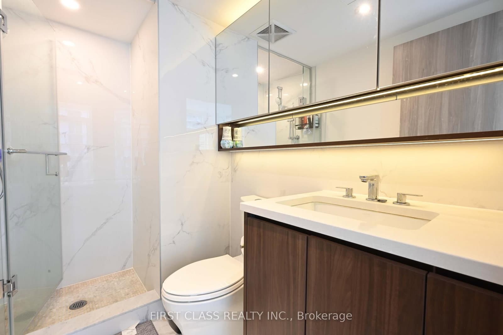38 Widmer Street, Unit 3907 thumbnail 13