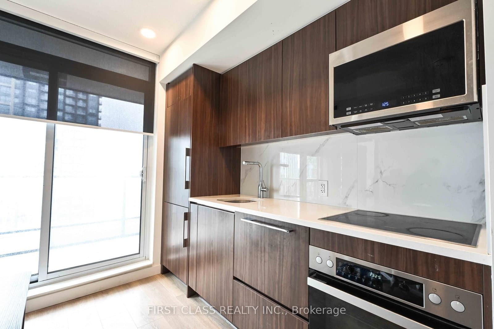38 Widmer Street, Unit 3907 thumbnail 5