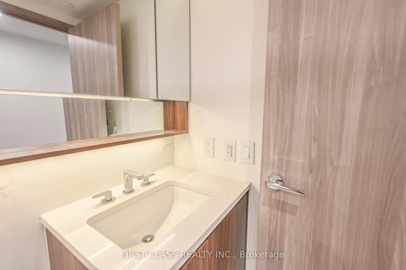 38 Widmer Street, Unit 3907 thumbnail 9