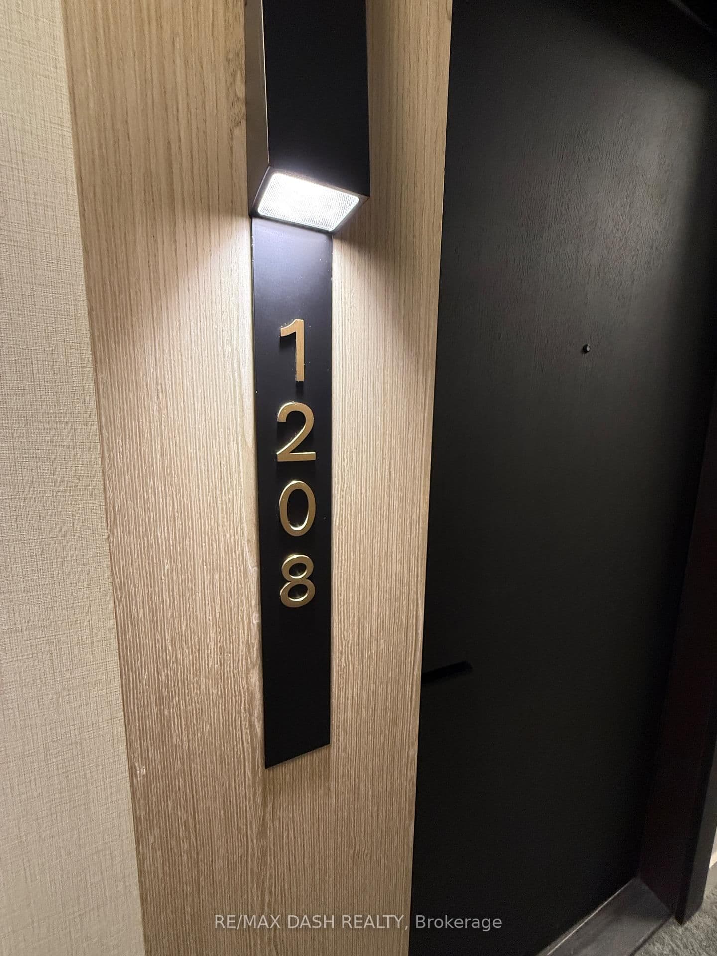 20 Soudan Avenue, Unit 1208 thumbnail 5