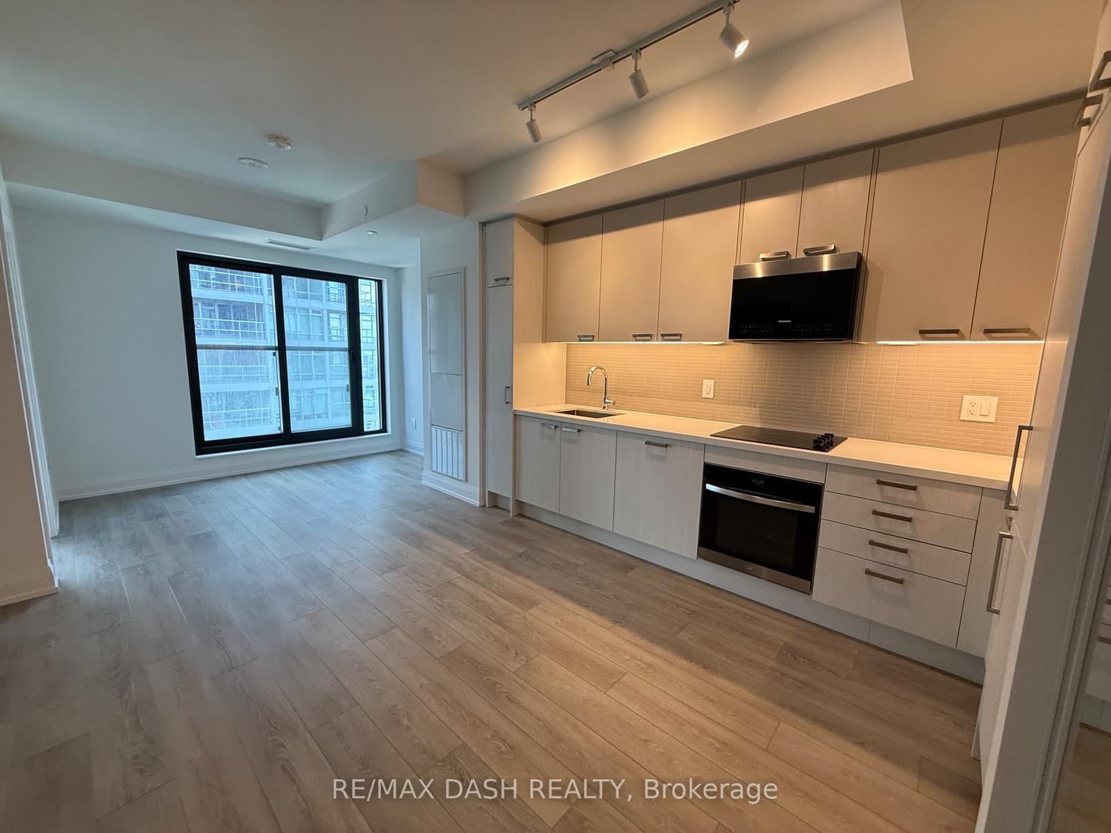 20 Soudan Avenue, Unit 1208 thumbnail 9