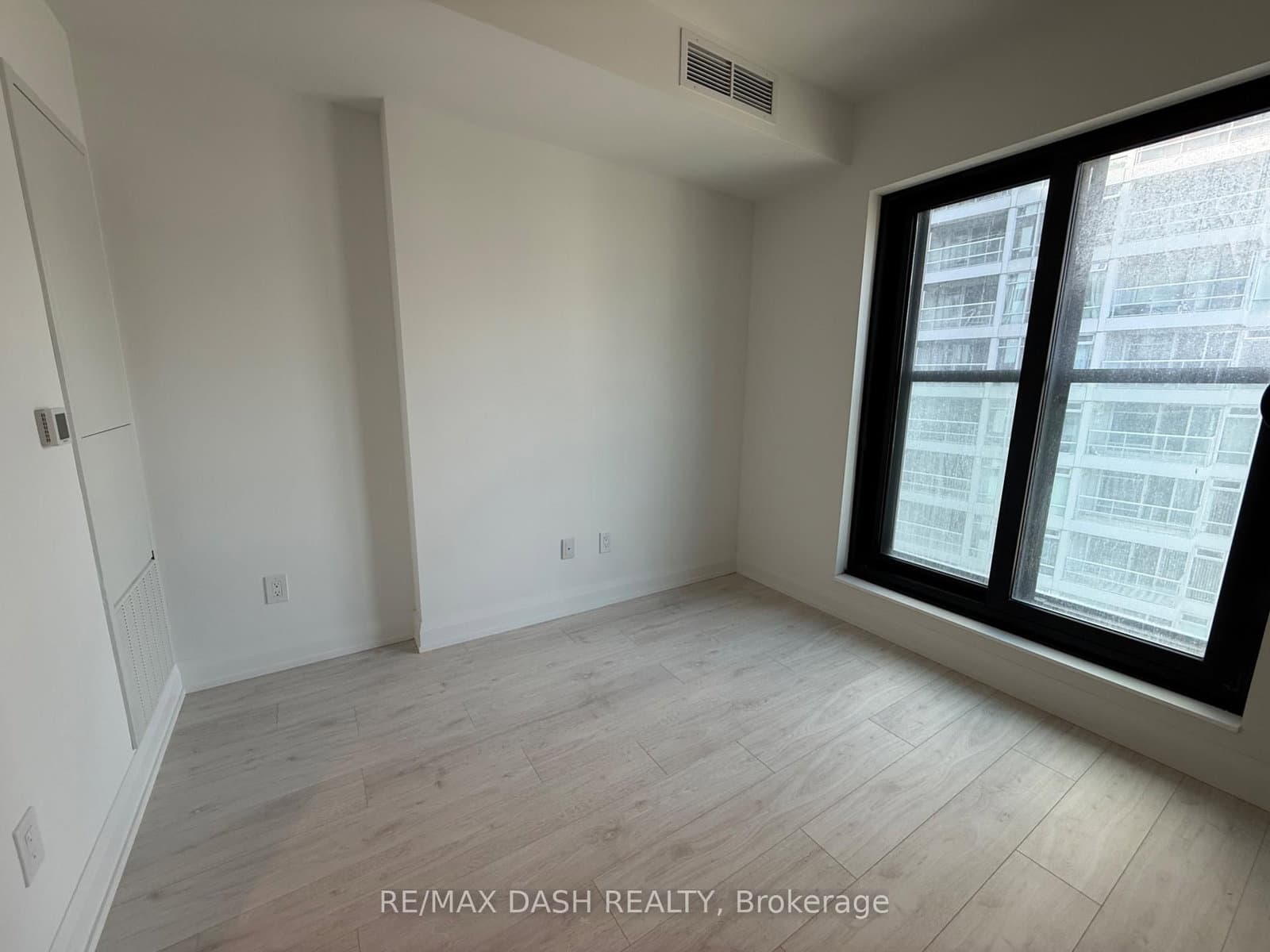 20 Soudan Avenue, Unit 1501 thumbnail 12