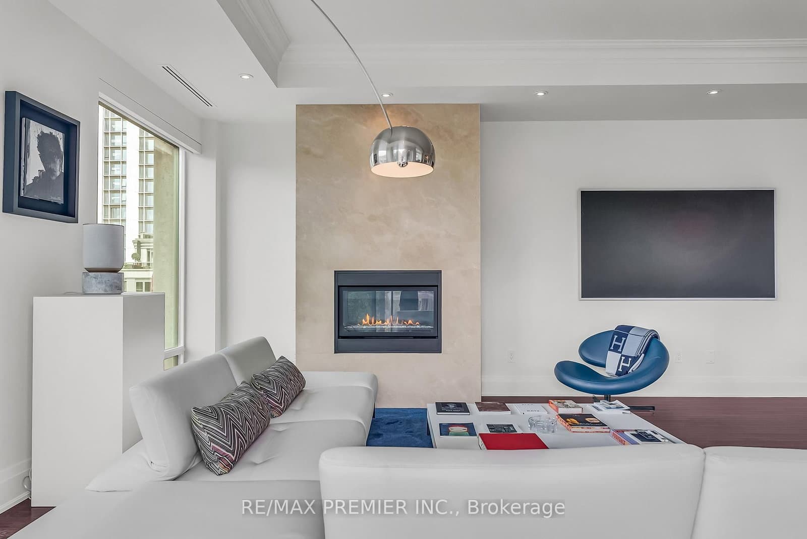 80 Yorkville Avenue, Unit 502 thumbnail 15