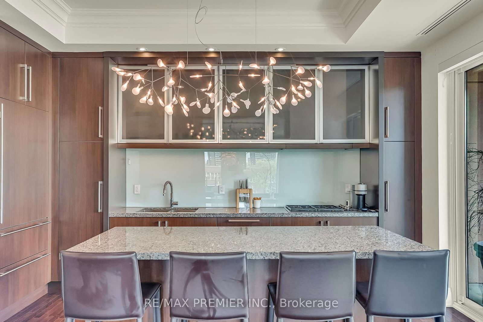 80 Yorkville Avenue, Unit 502 thumbnail 21