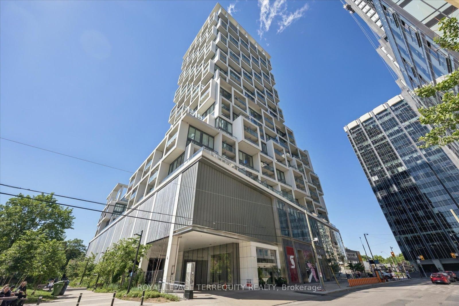 5 Soudan Avenue, Unit 703
