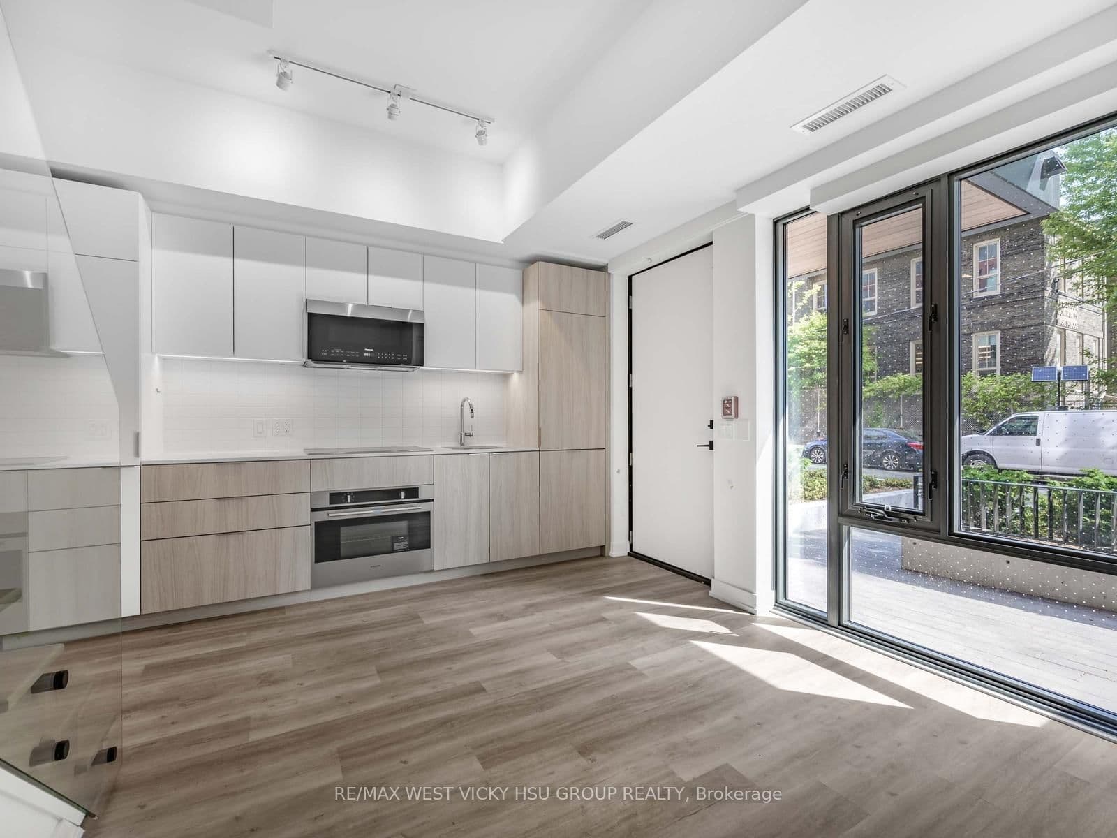 28 Eastern Avenue, Unit TH105 #6 thumbnail 7