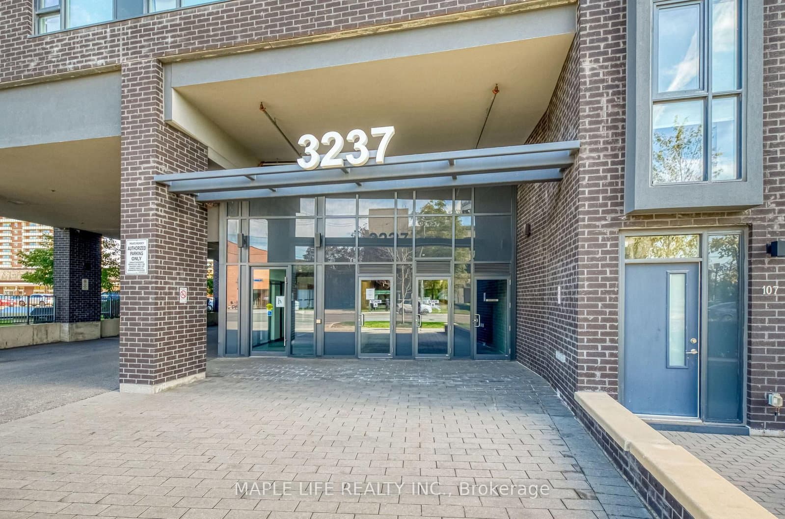 3237 Bayview Avenue, Unit 804 thumbnail 3