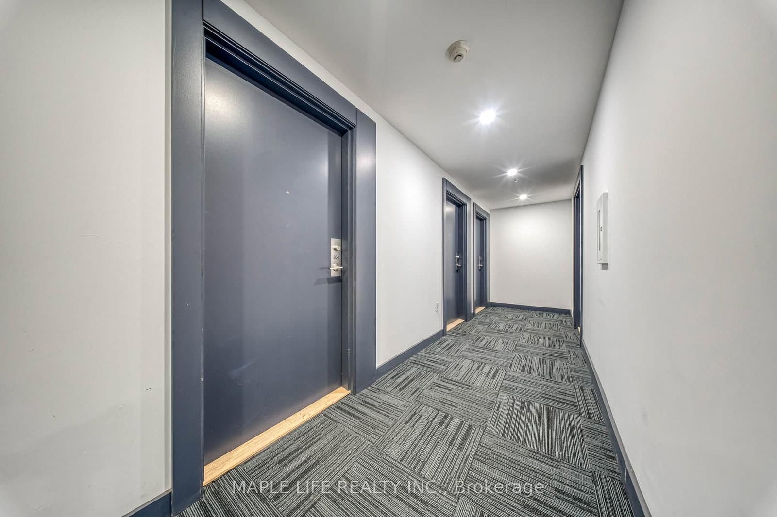 3237 Bayview Avenue, Unit 804 thumbnail 4