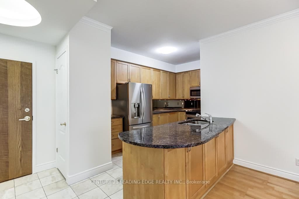 11 William Carson Crescent, Unit 308 thumbnail 6