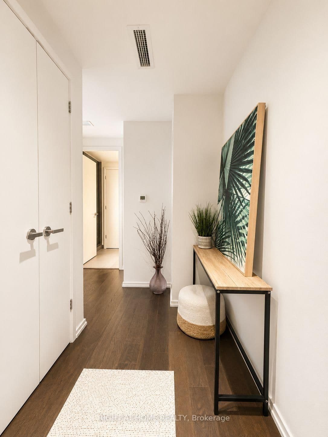5 Soudan Avenue, Unit 2004 thumbnail 16