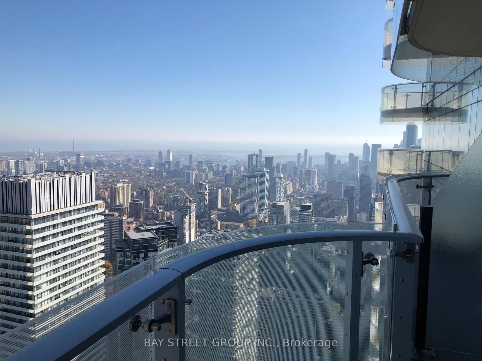 1 Bloor Street E, Unit 6302 thumbnail 5