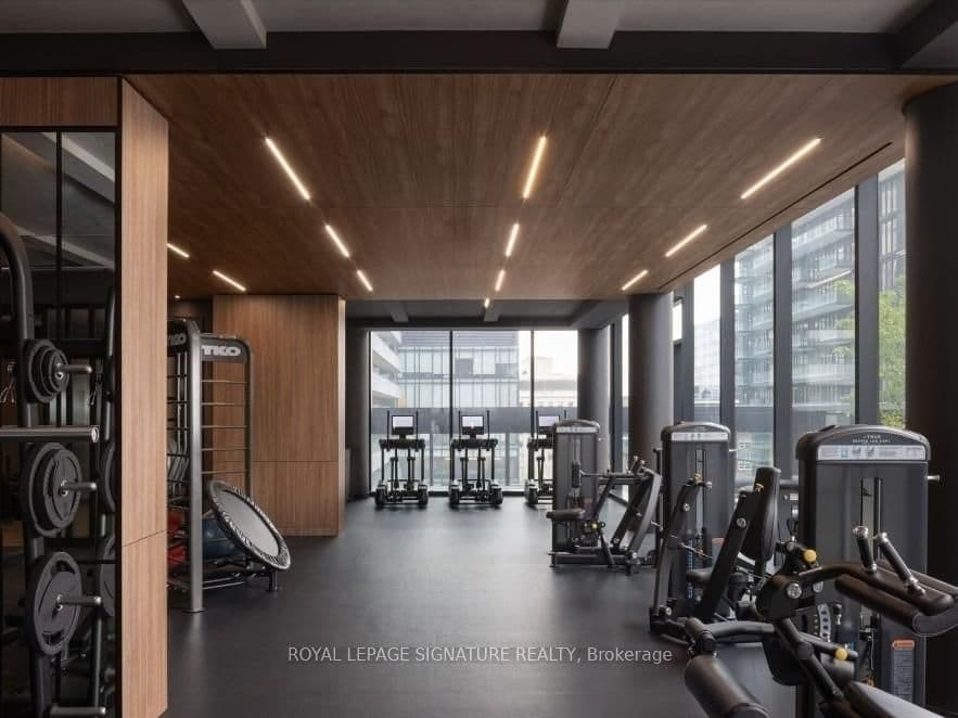 55 Charles Street E, Unit 4002 thumbnail 7