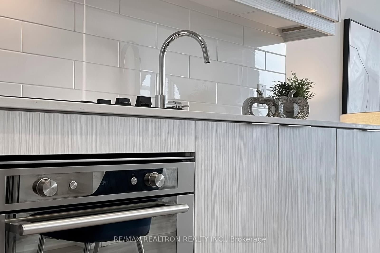 36 Forest Manor Road, Unit 1102 thumbnail 15