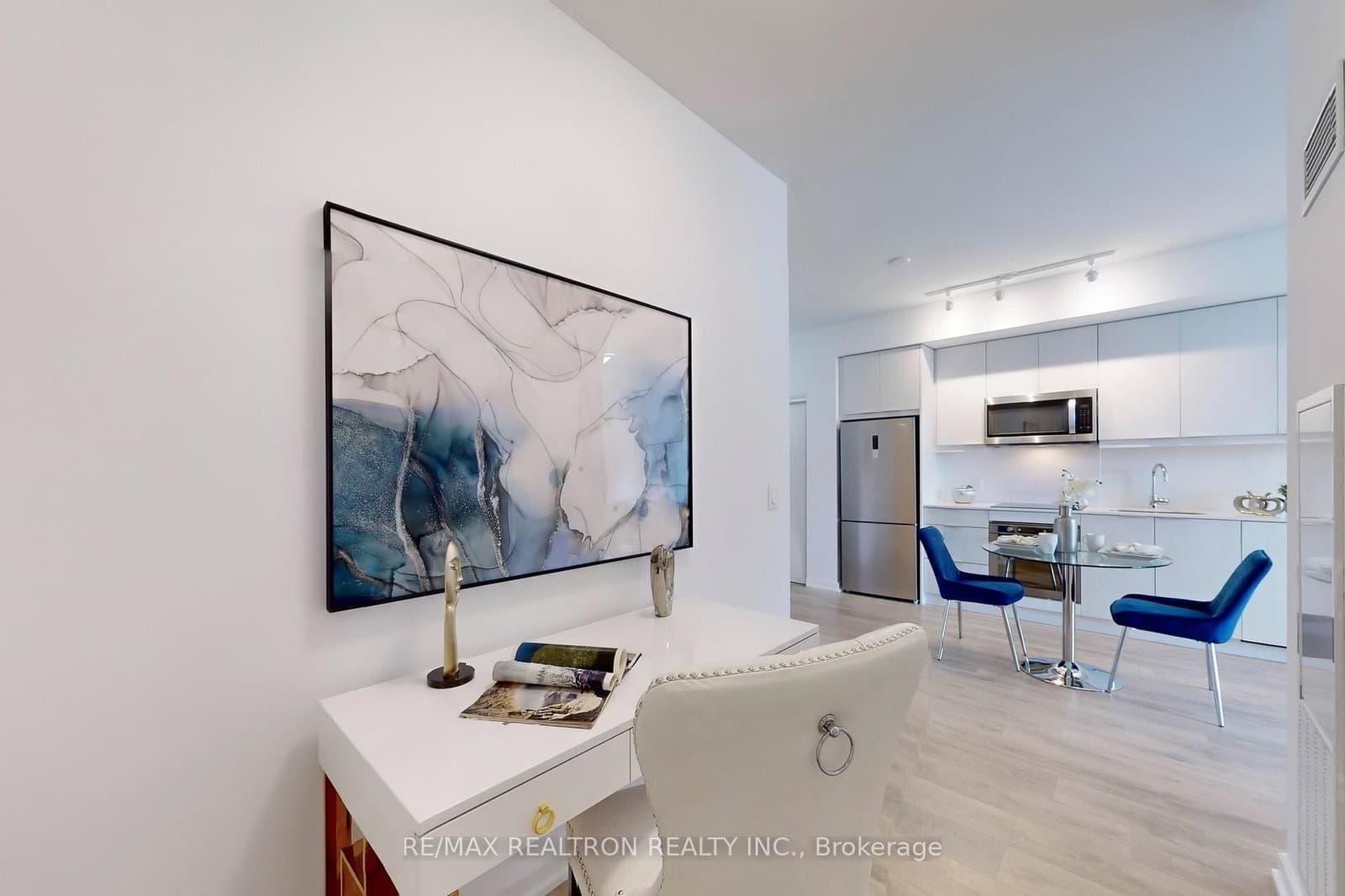 36 Forest Manor Road, Unit 1102 thumbnail 18