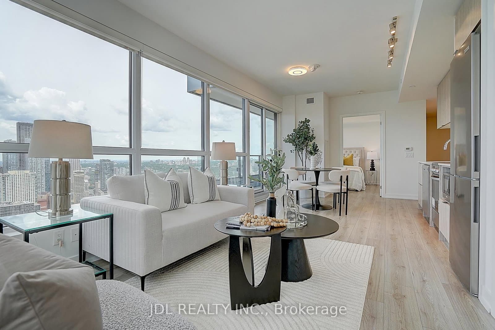 395 Bloor Street E, Unit 3902 thumbnail 26