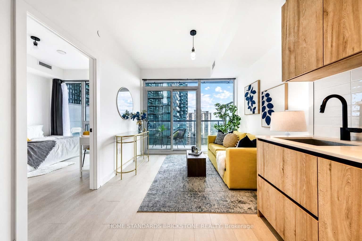 117 Broadway Avenue, Unit 1705 thumbnail 11