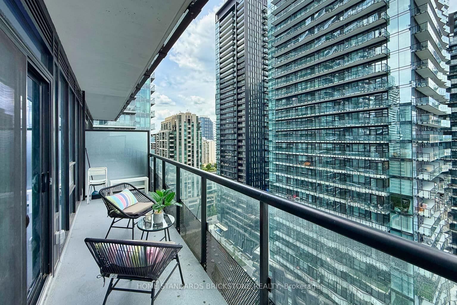 117 Broadway Avenue, Unit 1705 thumbnail 21