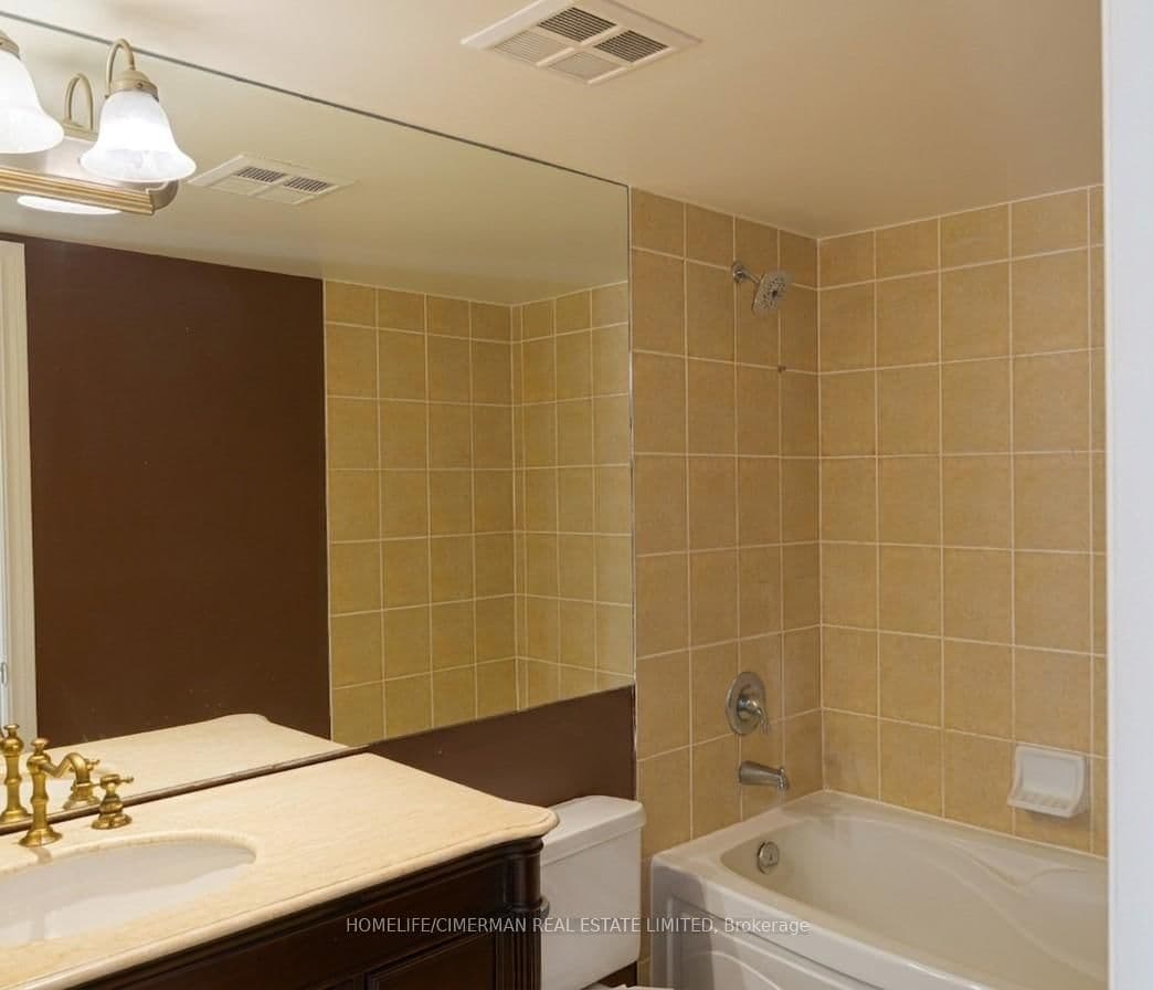 80 Harrison Garden Boulevard, Unit 1819 thumbnail 11