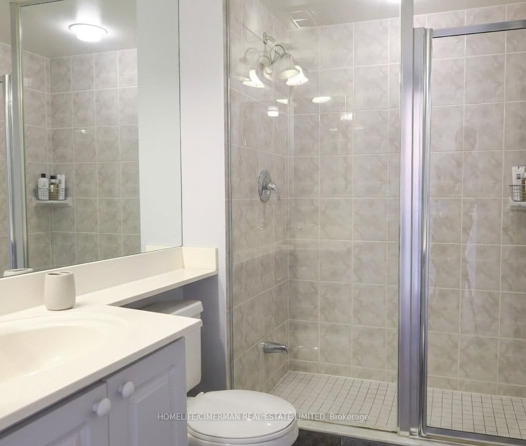 80 Harrison Garden Boulevard, Unit 1819 thumbnail 12