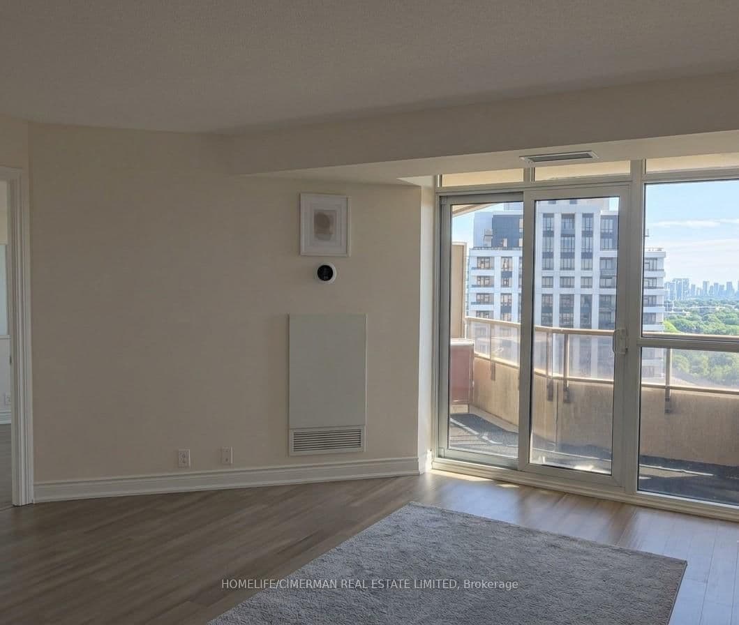 80 Harrison Garden Boulevard, Unit 1819 thumbnail 4
