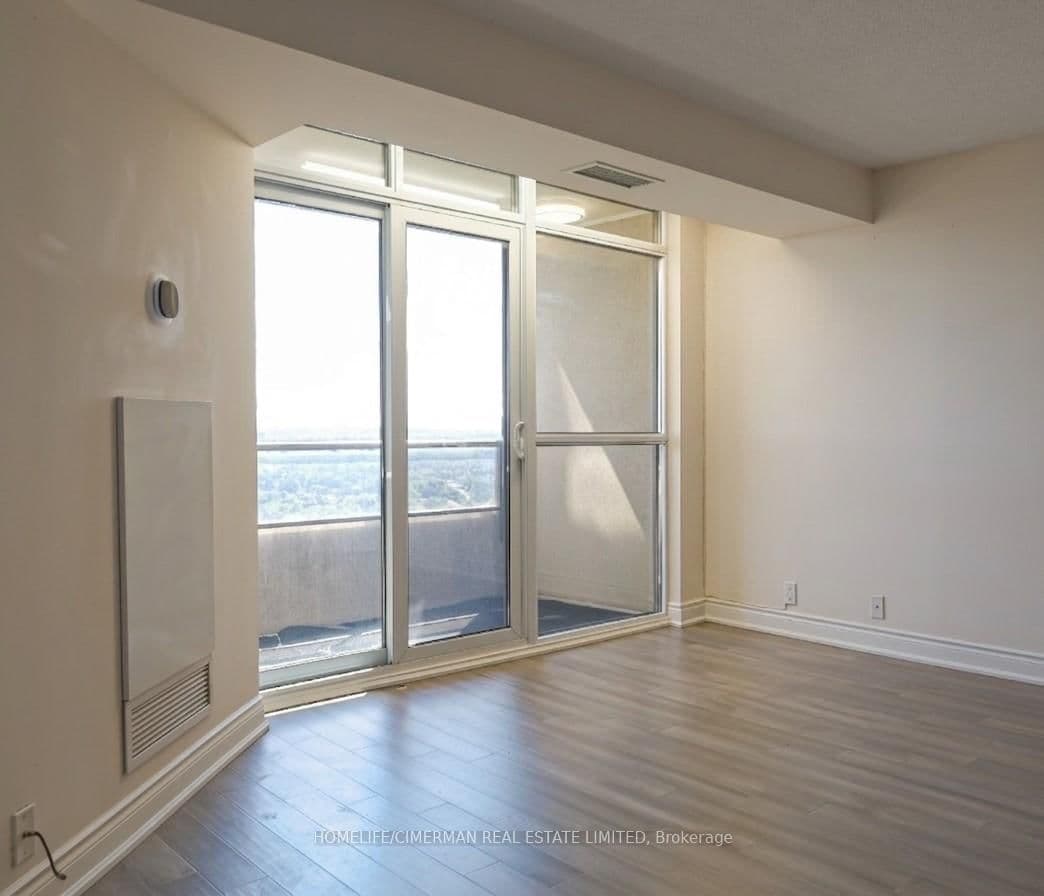 80 Harrison Garden Boulevard, Unit 1819 thumbnail 5
