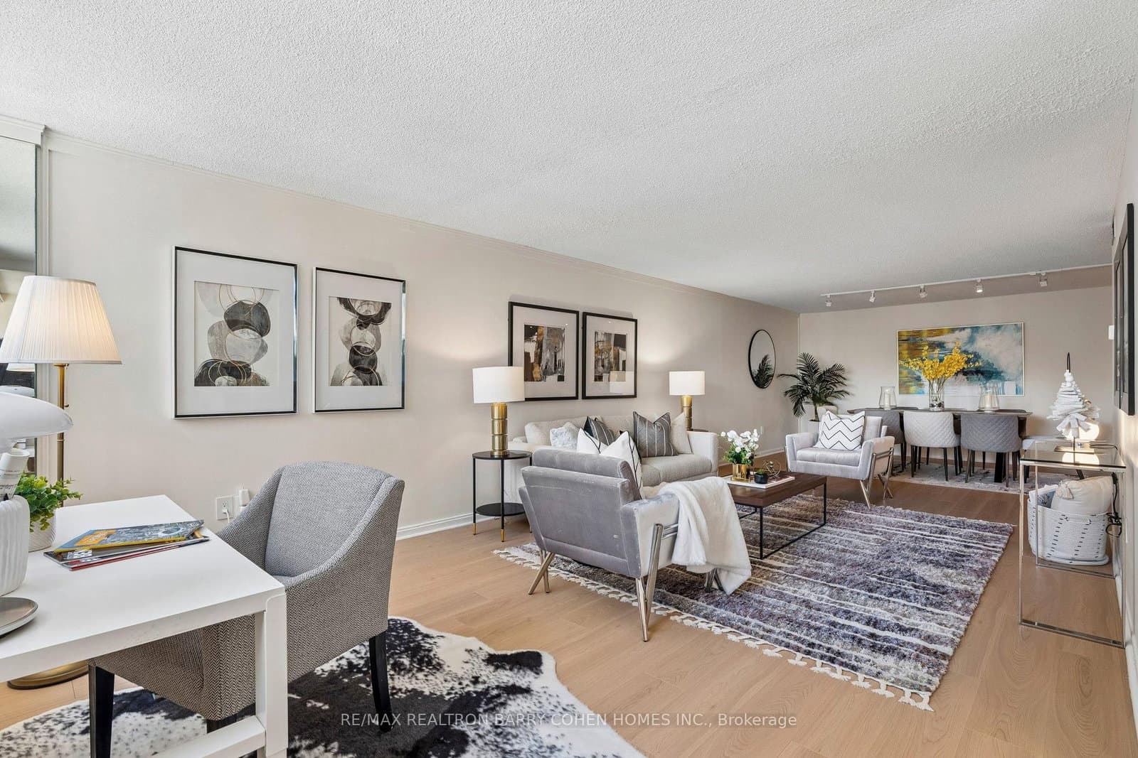360 Bloor Street E, Unit 301 thumbnail 14