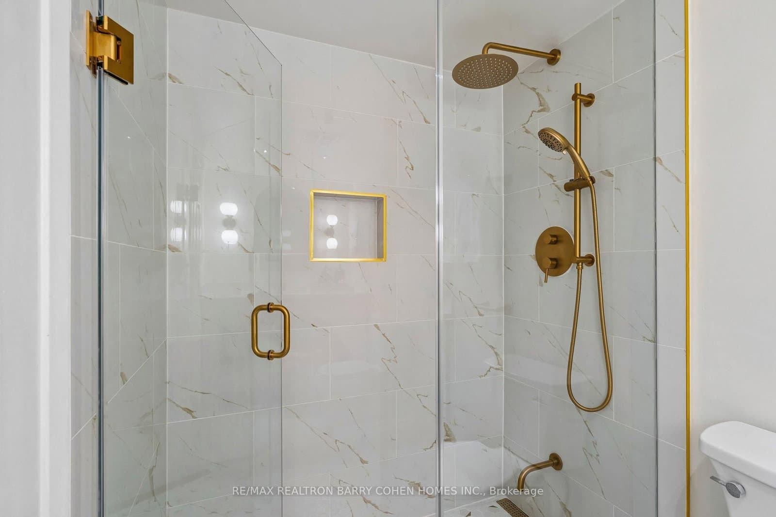 360 Bloor Street E, Unit 301 thumbnail 28