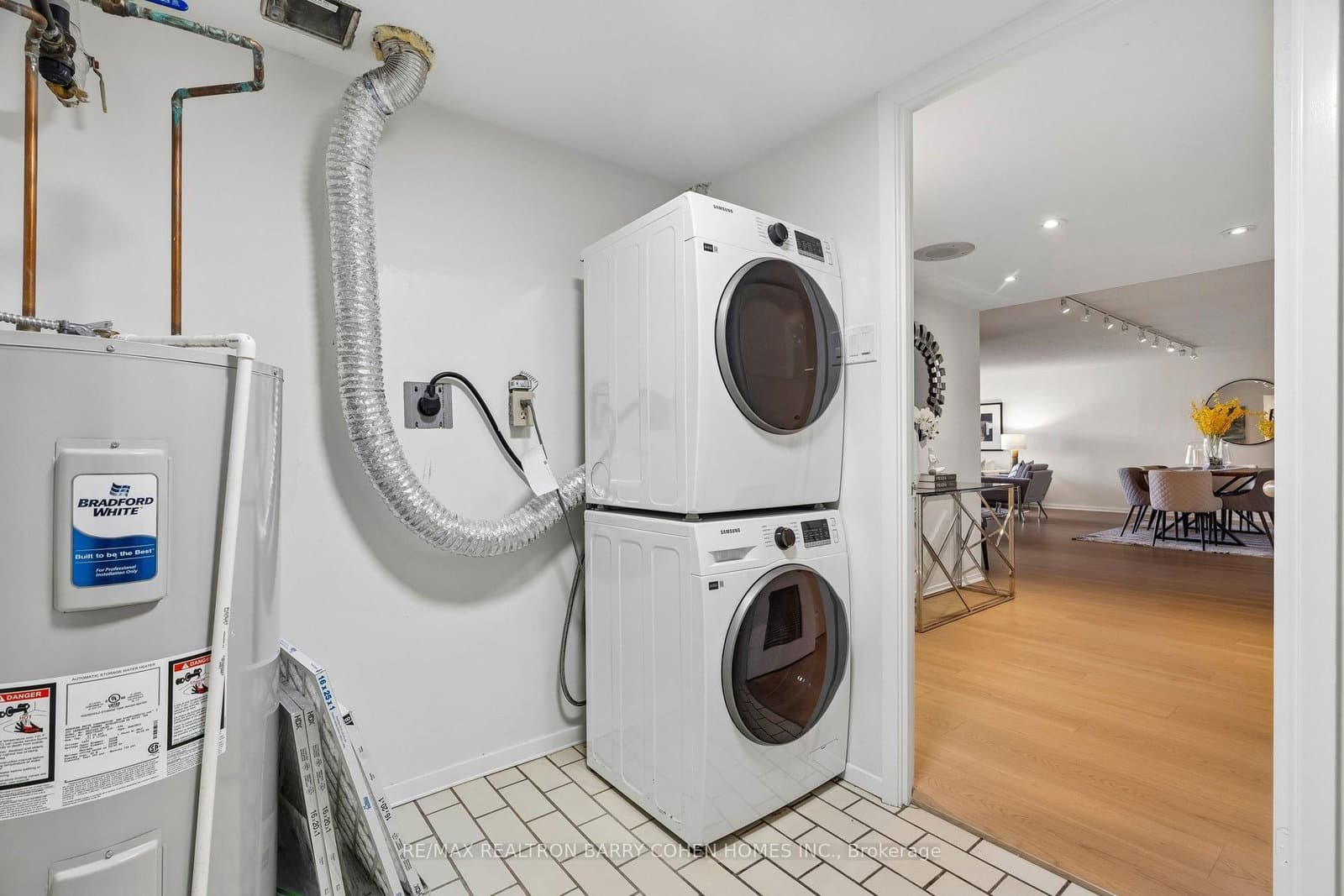 360 Bloor Street E, Unit 301 thumbnail 33