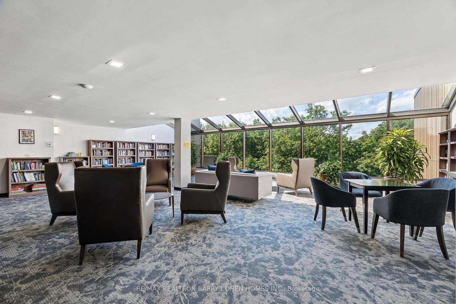 360 Bloor Street E, Unit 301 thumbnail 48