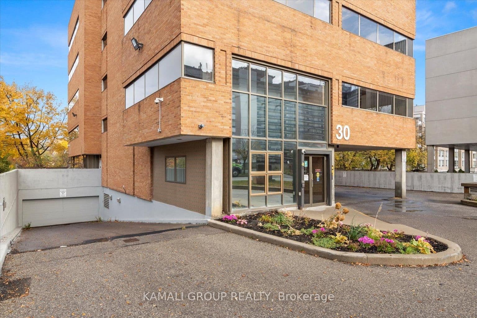 30 Drewry Avenue, Unit 101 thumbnail 10