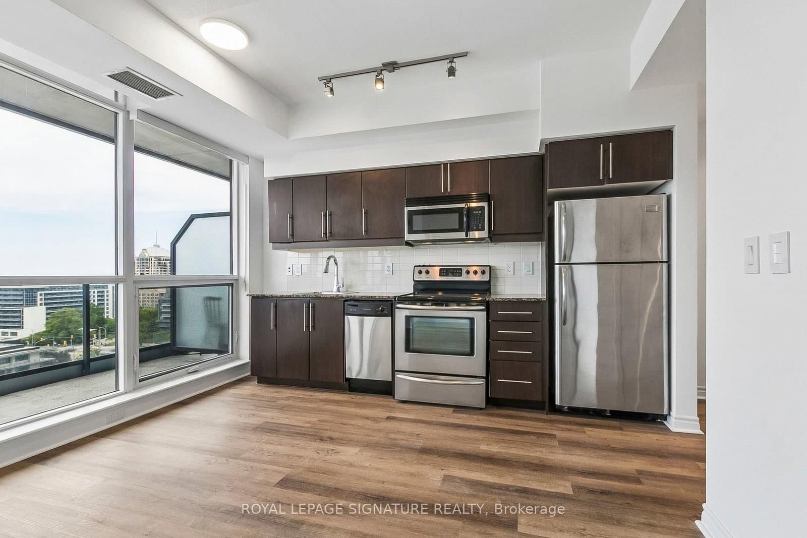 2885 Bayview Avenue, Unit 923 thumbnail 3
