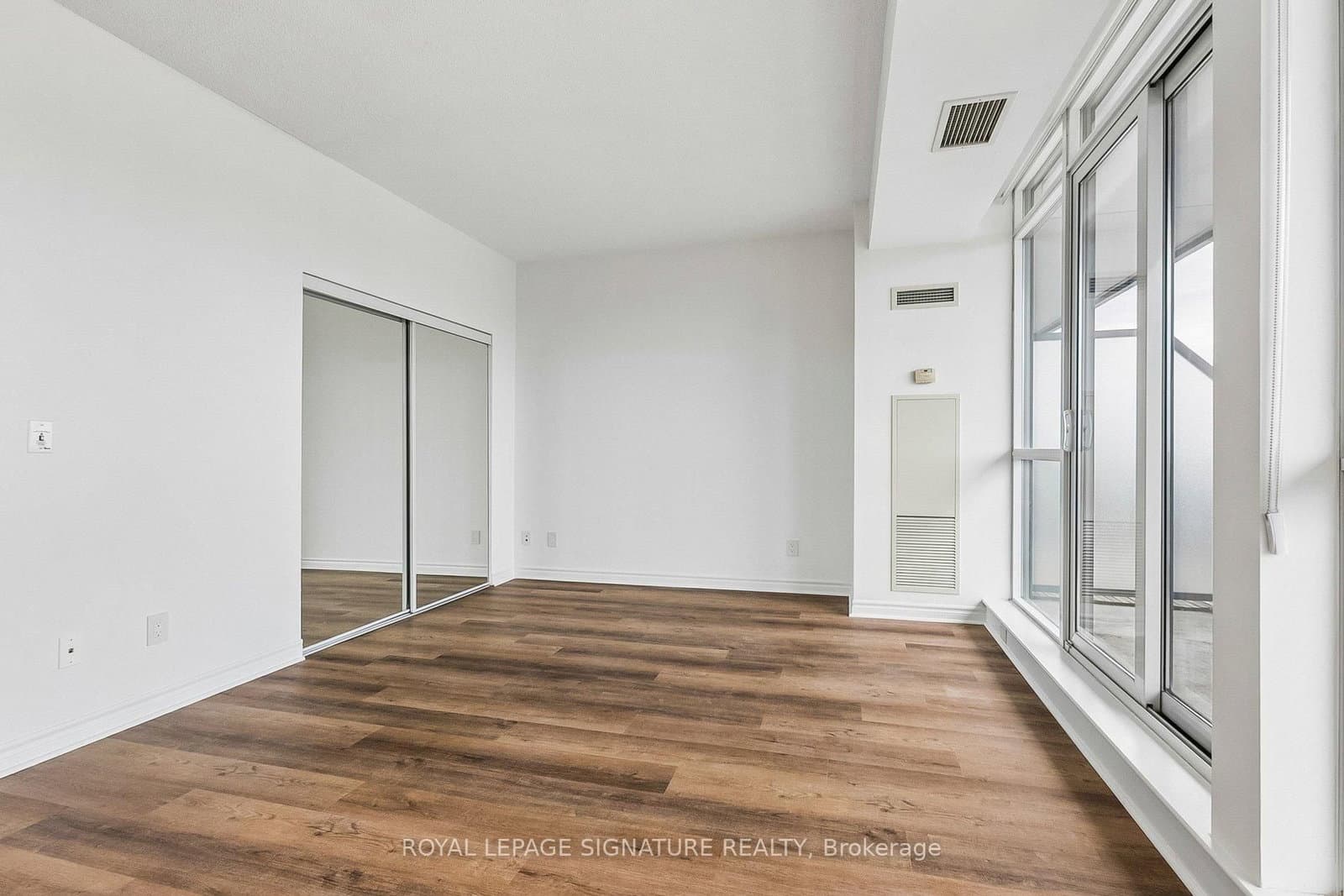 2885 Bayview Avenue, Unit 923 thumbnail 6