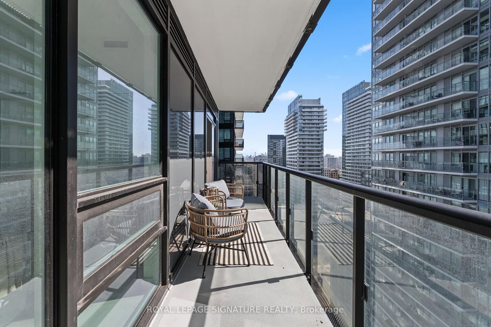 117 Broadway Avenue, Unit 2502 thumbnail 17