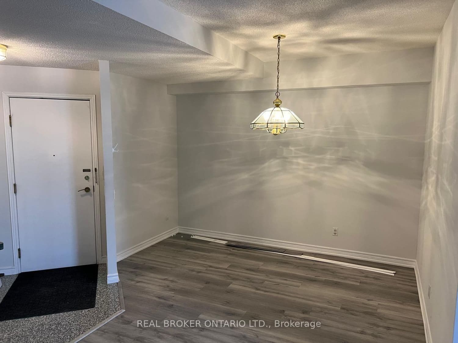 152 St Patrick Street, Unit 1107 thumbnail 2