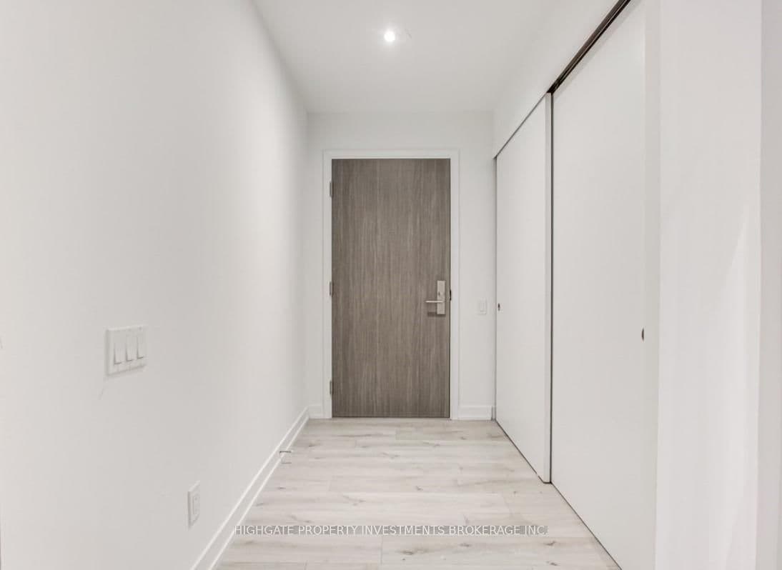 161 Roehampton Avenue, Unit 228 thumbnail 2