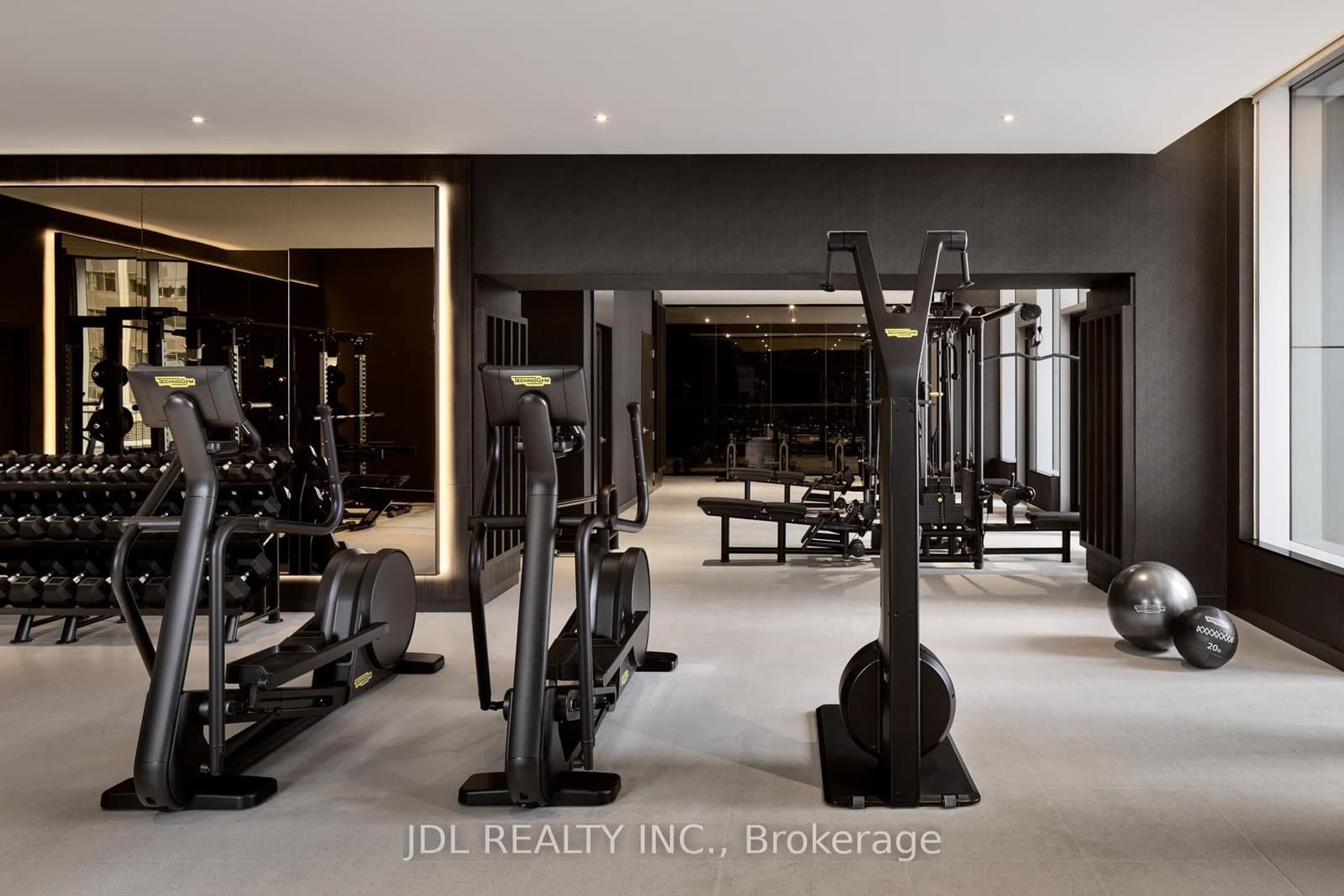 11 Yorkville Avenue, Unit 1110 thumbnail 21