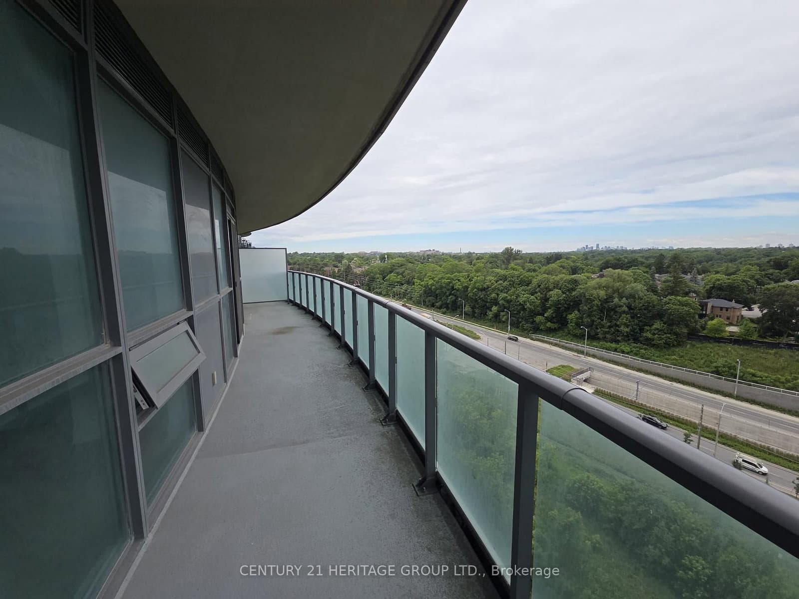 35 Brian Peck Crescent, Unit 805 thumbnail 11